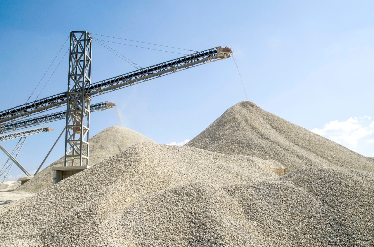 Rock On Filtration Increases Crusher Gearbox Life by 3.5X Donaldson