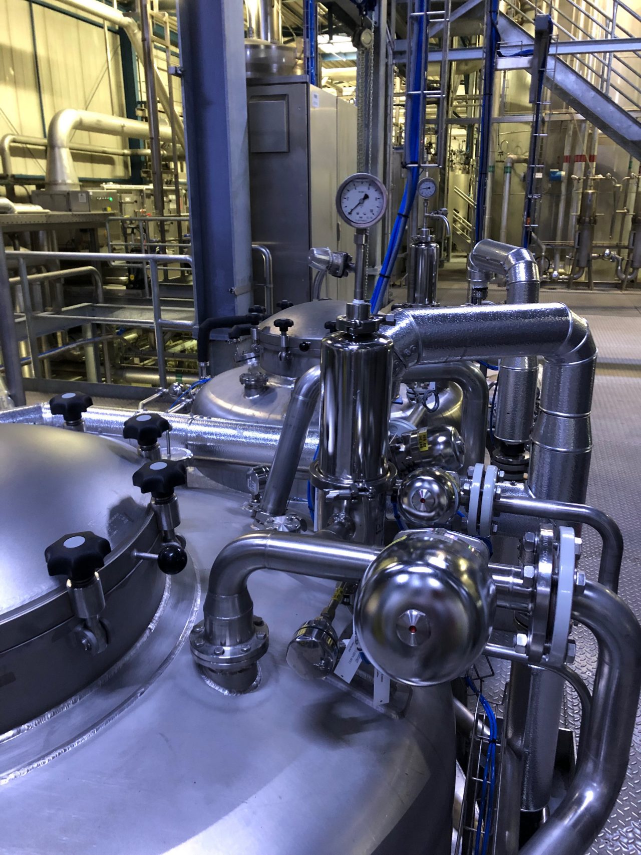 Über jeweils einen LifeTec™ PT N-Membranfilter in einem PG-EG-Filtergehäuse erfolgt die Sterilluftversorgung der beiden Fermenter. 