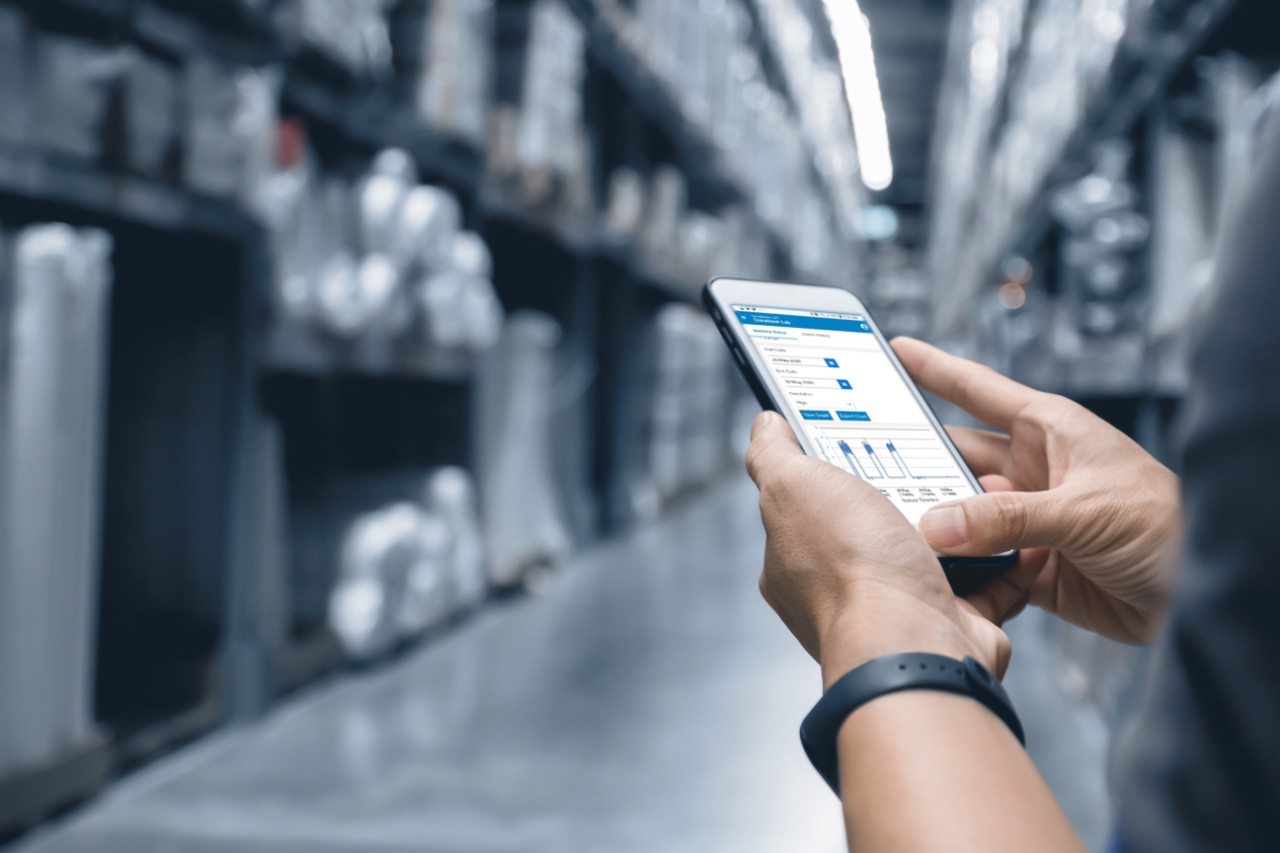 A connected filtration monitoring service like Donaldson’s iCue™ service can help plant teams better understand and stay on top of their dust collection process.