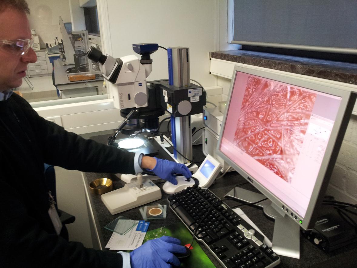 Las modernas instalaciones de Donaldson ayudan a diagnosticar la contaminación del combustible.