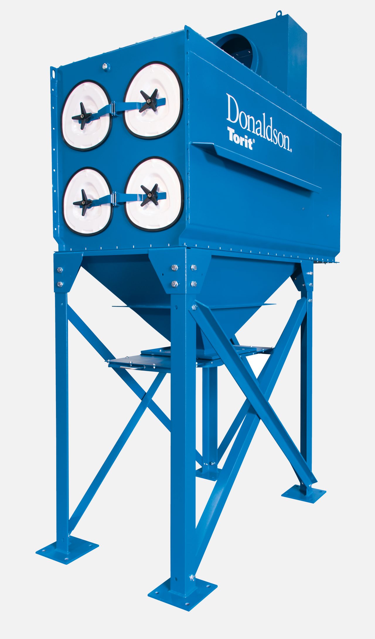 Rozważmy fabrykę w Minnesocie, która ogrzewa powietrze w miesiącach zimowych i ma na miejscu pięć odpylaczy o wydajności 10 000 cfm. Fabryka pracuje na dwie zmiany dziennie, przez sześć dni w tygodniu. Dzięki temu oszczędza 126 tys. dolarów amerykańskich na kosztach energii i 700 ton gazów cieplarnianych rocznie, usuwając przefiltrowane emisje do wnętrza i ponownie wykorzystując wstępnie przygotowane powietrze.